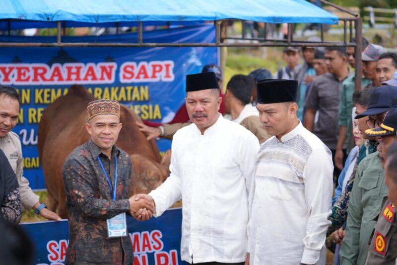 Presiden Prabowo Serahkan Sapi Kurban, Bupati Monadi Pastikan Pembagian Tepat Sasaran