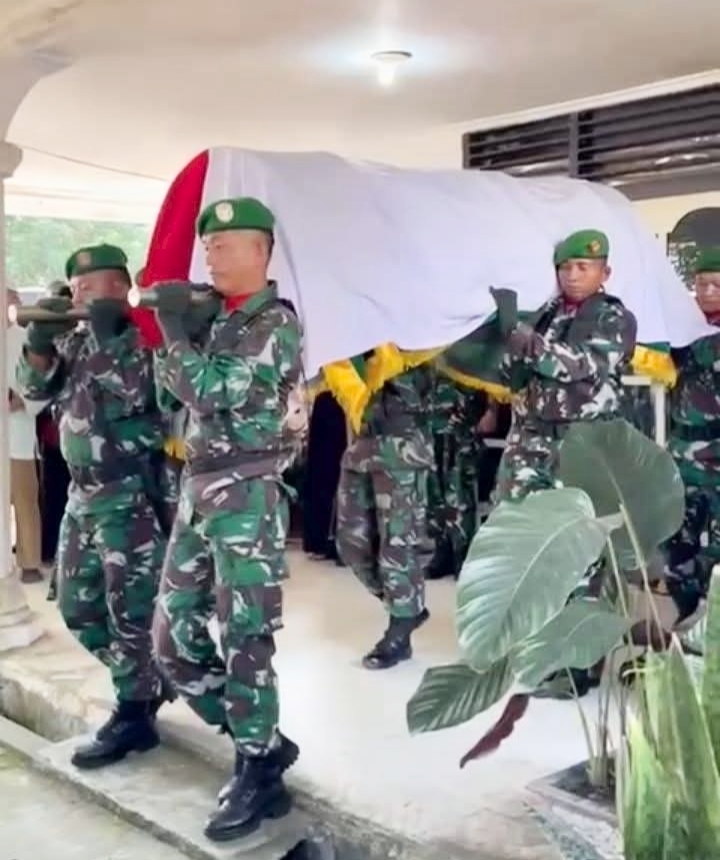 Foto Pemakaman Almarhum Kasdim Mayor Inf Asfahrizal, S.S.