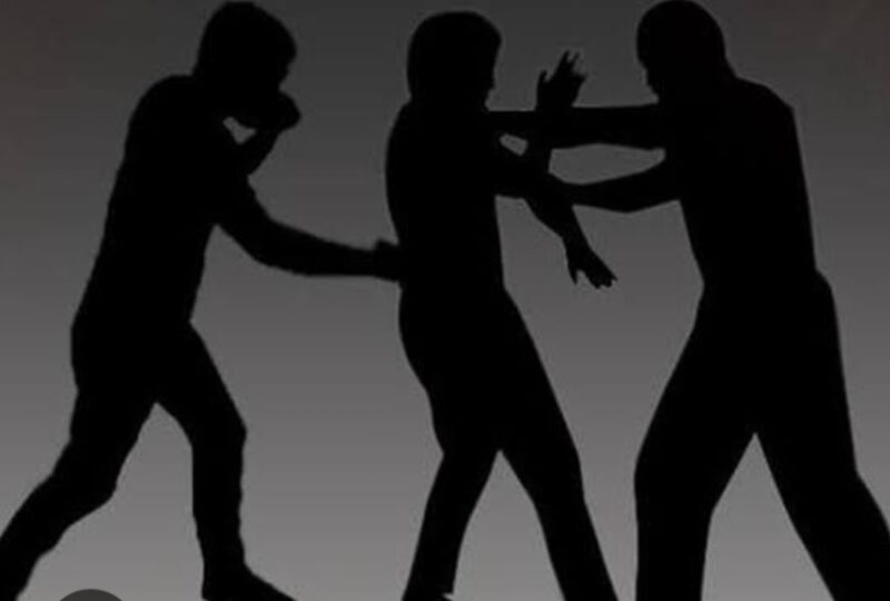 Ilustrasi pengeroyokan 