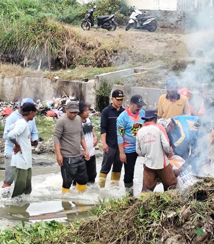 Bupati Monadi Hadiri Goro Serentak di Bendung Kasigi