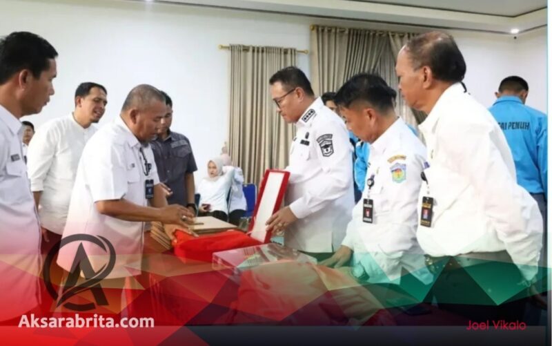 Walikota Alfin Resmi Lepas Paskibraka Kota Sungai Penuh untuk Nasional dan Provinsi 2025