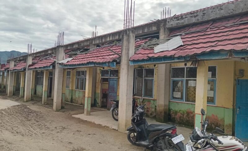 SDN 069/XI Terbengkalai, Belajar di Bangunan Nyaris Roboh  
