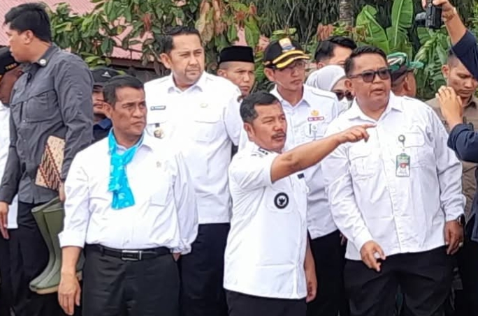Bupati Monadi Sambut Mentan Amran di Kerinci
