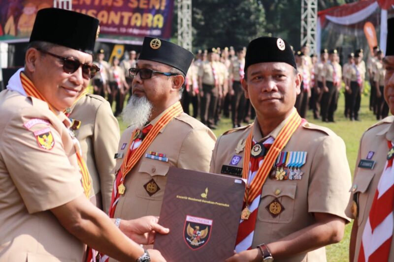 Putra Kerinci Dr. Wazirman Terima Lencana Melati di HUT ke-80 Kemerdekaan RI Tingkat Nasional Gerakan Pramuka