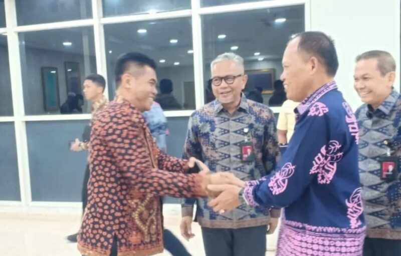 Wawako Azhar Hamzah Hadiri RUPS Tahunan dan RUPS Luar Biasa PT Bank Jambi