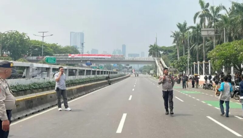 Jalan Gatot Subroto, Jakarta Pusat, resmi ditutup: Liputan6 