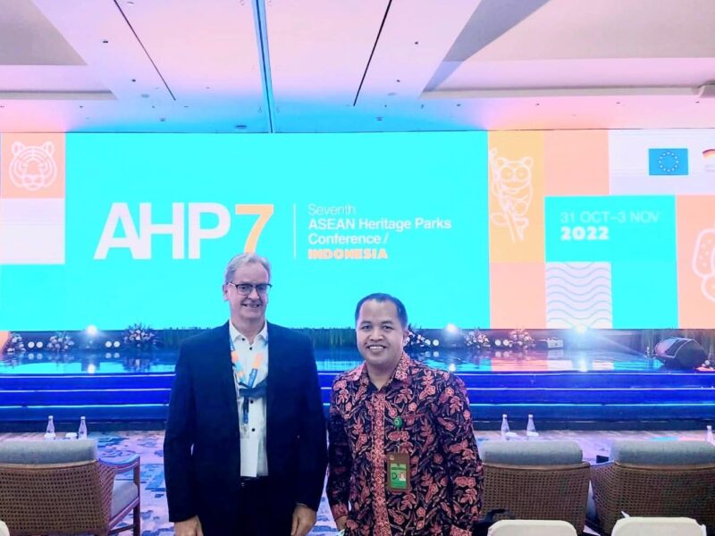 E. Wiryadi, Kepala Bidang Perencanaan, Pengendalian, dan Evaluasi Bappeda Kota Sungai Penuh, mewakili Indonesia dalam forum internasional “Seminar on Poverty Reduction and Development under the Global Development Initiative” di Beijing, Tiongkok, pada 14–27 Oktober 2025.