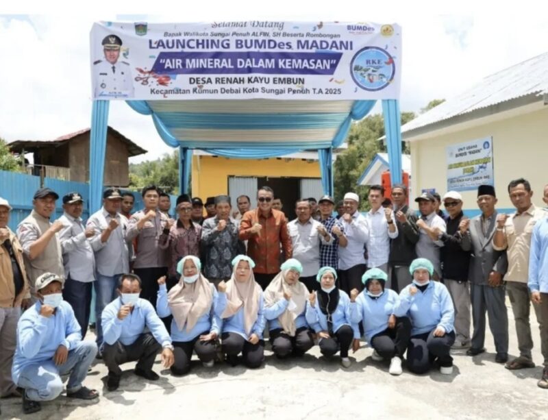 Wako Alfin Resmikan Air Mineral Dalam Kemasan Madani RKE