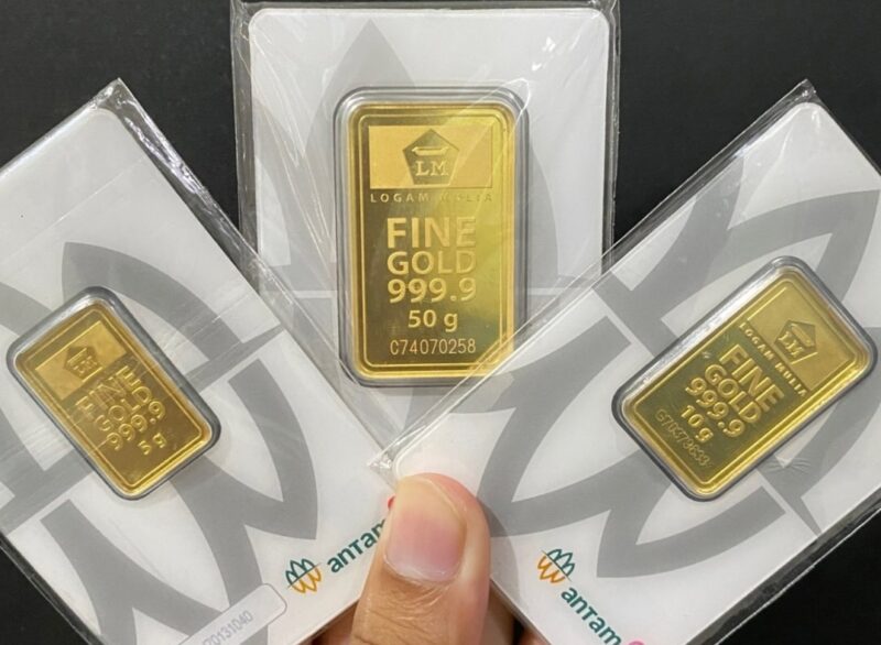 Harga Emas Antam Hari Ini Meroket, Cek Daftar Terbaru & Pajaknya!