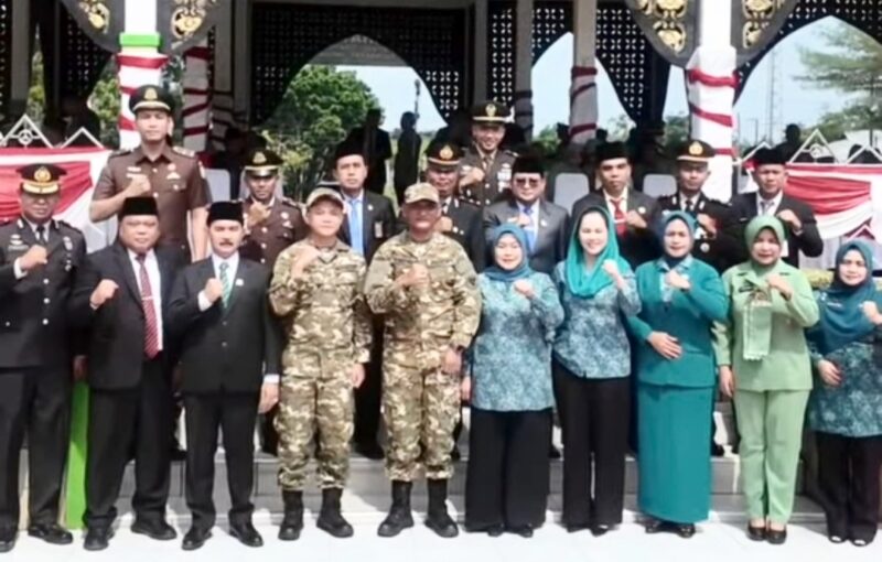 Bupati H. Hurmin Pimpin Upacara HUT TNI ke-80