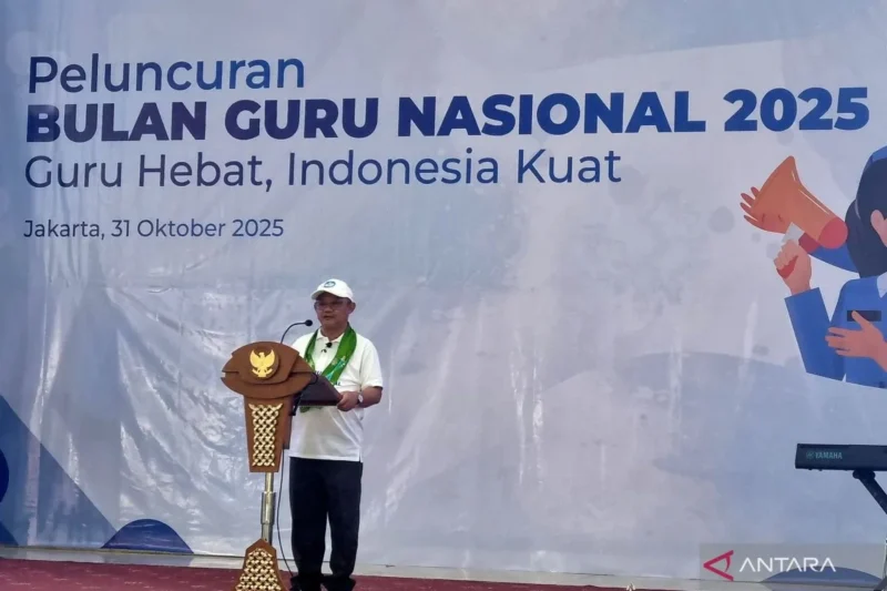 Abdul Mu’ti Naikkan Insentif Guru Honorer. Foto Antara