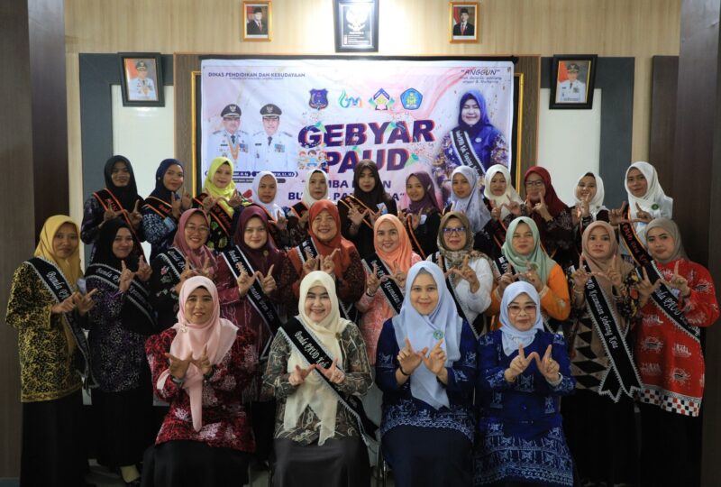 Bunda PAUD Tanjab Barat Hj. Fadhilah Sadat Buka Gebyar PAUD 2025. Foto Prokopim Tanjabbar