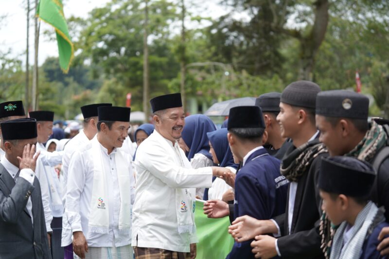 Bupati Kerinci Pimpin Apel Hari Santri, Tekankan Peran Santri Modern. KominfoKerinci