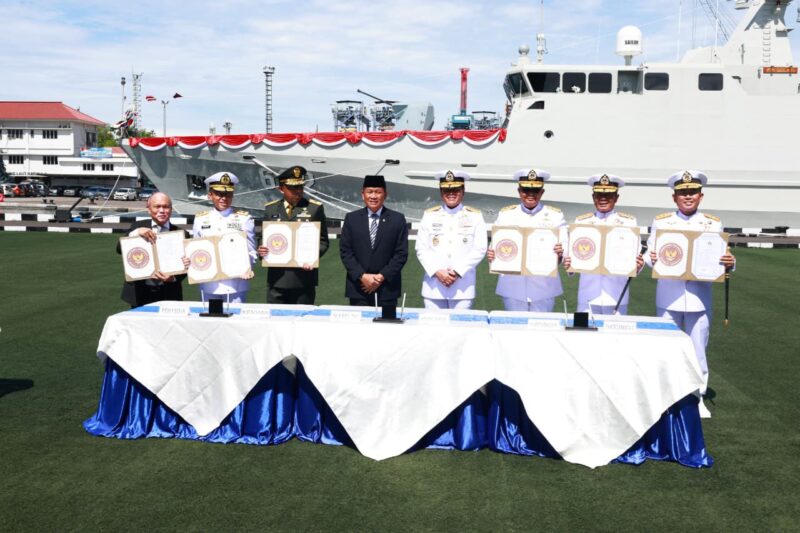 Wamenhan Saksikan Serah Terima KRI Belati-622, Kapal Perang Hybrid Pertama Indonesia. Dok KemenhanRI