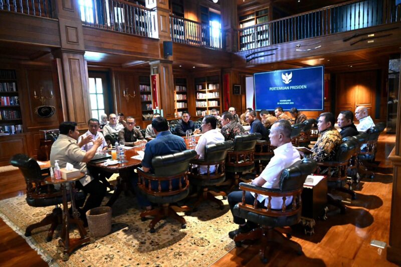 Presiden Panggil Menteri Gelar Rapat Terbatas