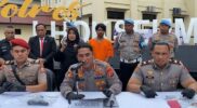 Sejumlah pejabat kepolisian bersama Kapolres Lhokseumawe menggelar konferensi pers terkait kasus penembakan pedagang bakso.