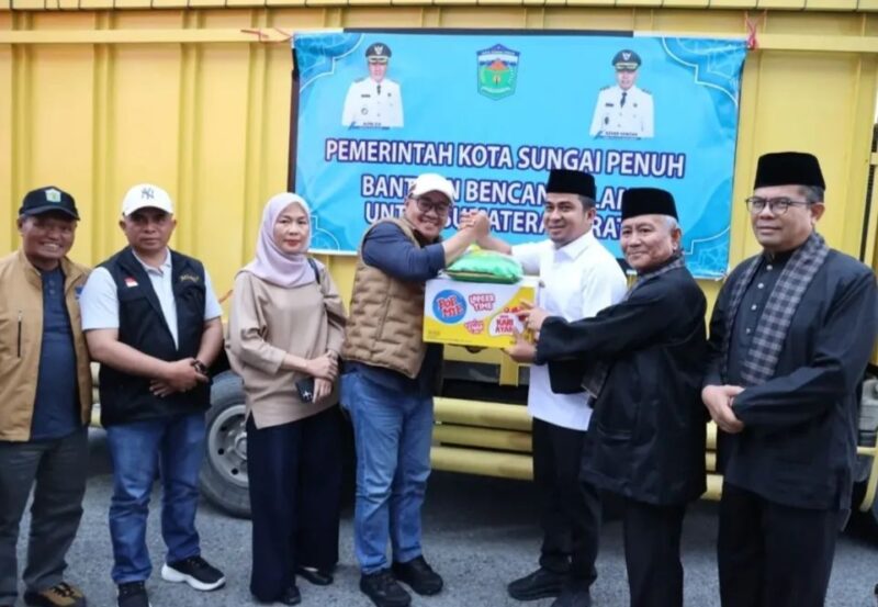 Silaturahmi Plus Aksi, Wako Sungai Penuh Antar Bantuan ke Solok