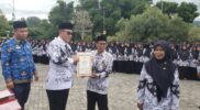 HUT PGRI ke-80, Wako Alfin Tegaskan Perubahan Pendidikan dan Serahkan Beasiswa