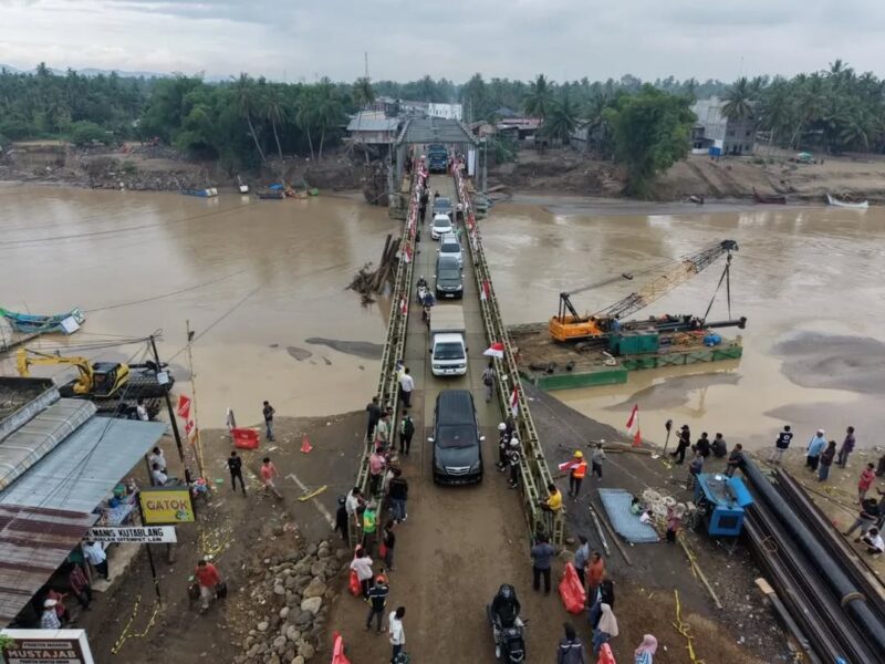 Jembatan Bailey Kutablang Resmi Dibuka, Jalur Medan-Banda Aceh Pulih (Foto Dok Pusat Penerangan TNI)
