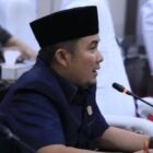 Mobilisasi alat berat PUPR Kota Sungai Penuh tanpa pengawalan menuai sorotan. Fery Ariasandi menilai praktik ini melanggar UU dan membahayakan keselamatan publik.