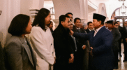 Prabowo Disambut Hangat Mahasiswa Indonesia di London (Dok. Setkab RI)