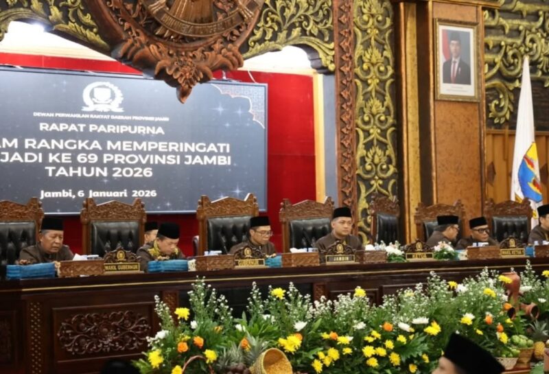 Hadiri Paripurna HUT ke-69 Jambi, Wali Kota Alfin Tekankan Kolaborasi Antar Daerah