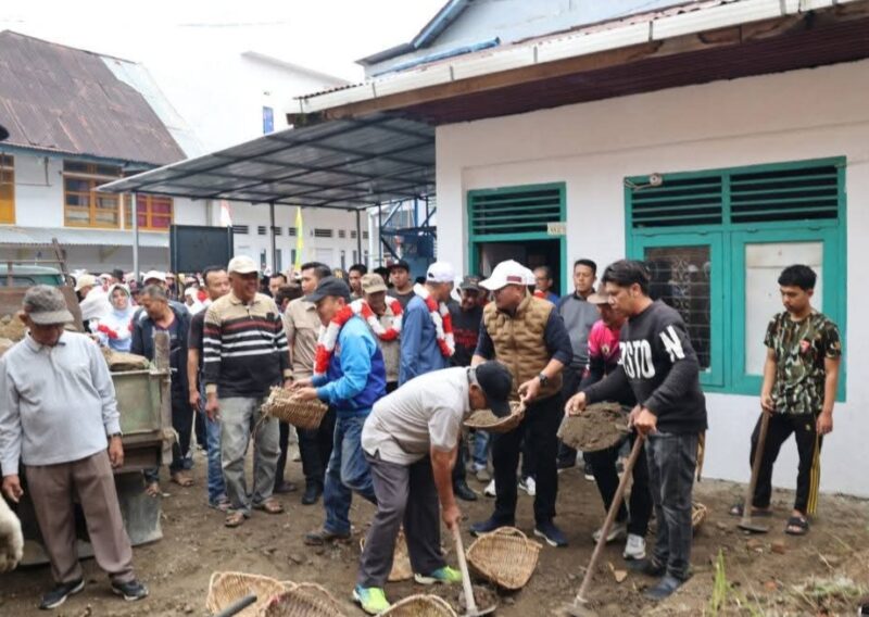 Wali Kota Alfin Goro Massal Bersama Masyarakat Enam Luhah Sungai Penuh