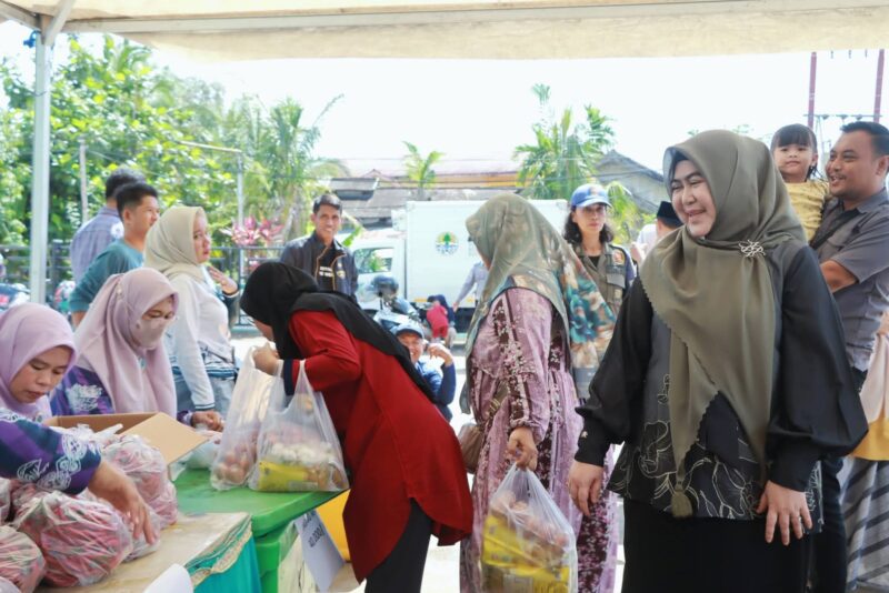 PKK Kabupaten Tanjung Jabung Barat menggelar pasar murah menjelang Idulfitri 1447 Hijriah, Rabu (18/03)