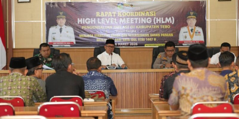 
Wakil Bupati Tebo, Nazar Efendi, memimpin Rapat Koordinasi High Level Meeting Pengendalian Inflasi Kabupaten Tebo, Jumat (06/04/2026)
