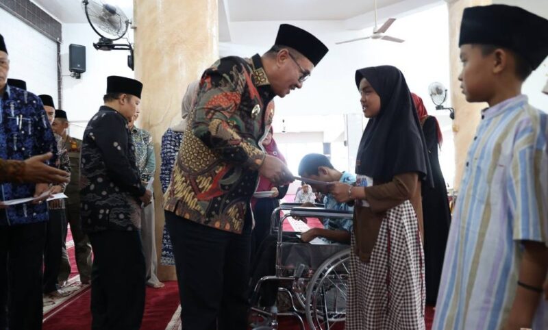 Wako Sungai Penuh Alfin Santuni 350 Anak Yatim, Kamis (12/3/26)