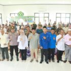 Bupati Tanjab Barat Serahkan 71 Sertifikat Tanah
