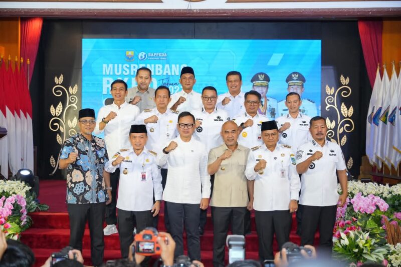 Bupati Kerinci menghadiri Musrenbang RKPD Provinsi Jambi Tahun 2027 
