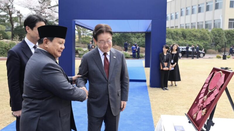 Prabowo Terima Penghargaan Tertinggi  Bergengsi Dunia (Foto. Setkab RI) 