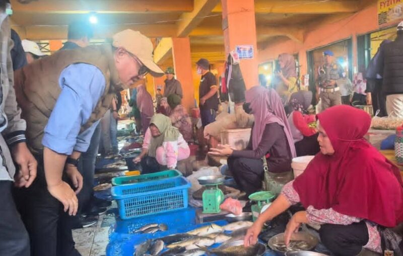 Wako Alfin Cek Pasar Tanjung Bajure Usai Penataan