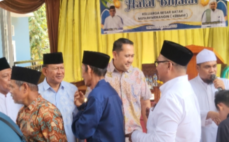Bupati Merangin M. Syukur bersama Wakil Bupati A. Khafidh menghadiri kegiatan halalbihalal