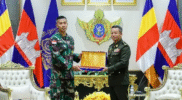 Dua Perwira TNI Raih Penghargaan dari Kamboja