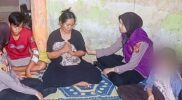 Pendekatan Humanis Polda Jambi terhadap anak dan istri korban