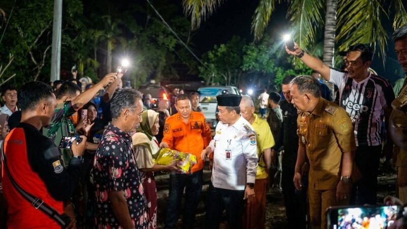Banjir Parah di Merangin, Al Haris Janjikan Perahu Gratis