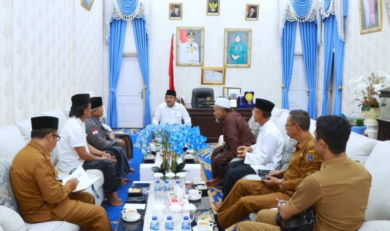 Bupati Anwar Sadat Sambut Silaturahmi Pengurus JATMAN NU
