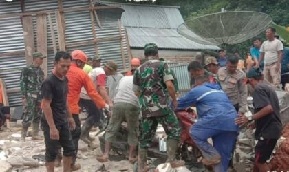 Hujan Lebat Picu Longsor di Bungo, Satu Keluarga Tertimbun