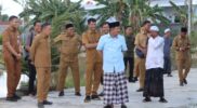 Anwar Sadat Serahkan Sapi Kurban ke Ponpes Al Baqiyatush Shalihat