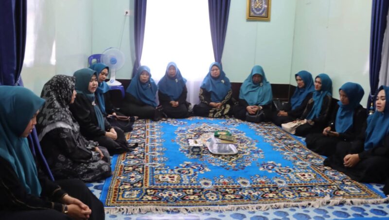Fadhilah Sadat Takziah Beri Semangat untuk Darmawati