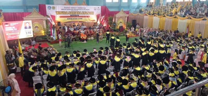 Cetak SDM Berkualitas, STIE Sakti Alam Kerinci Wisuda 313 Sarjana Ekonomi