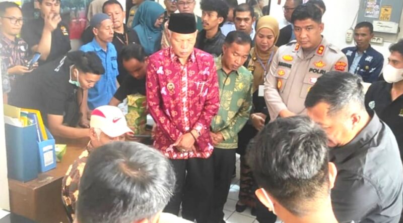 Puluhan Warga Sungai Penuh Ikuti Operasi Katarak Gratis