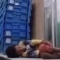 Video Diduga Karyawan Indomaret Ambon Ganggu Anak Tidur, Viral