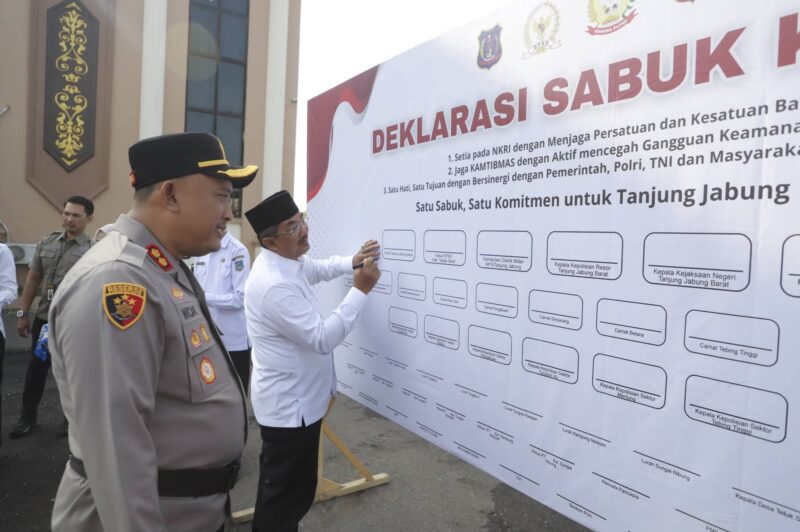 Anwar Sadat menandatangani Deklarasi Sabuk Kamtibmas (10/6/2026)