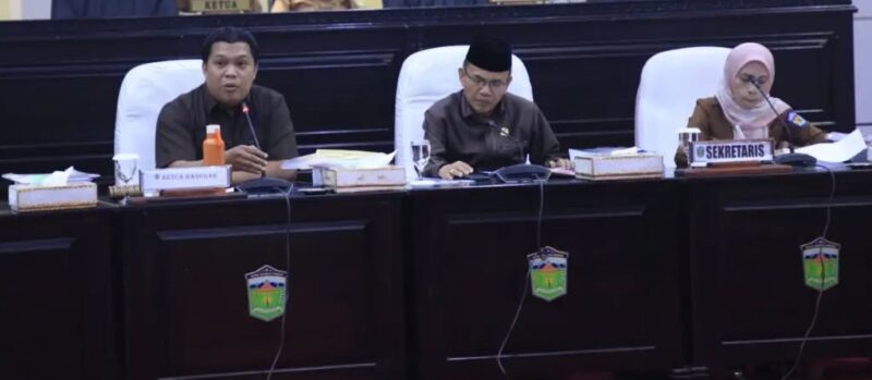 DPRD Sungai Penuh Bedah Raperda APBD 2025