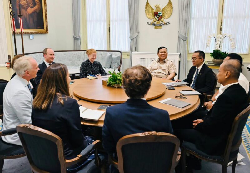Presiden Prabowo Subianto menerima delegasi Imperial College London di Istana Merdeka, Jakarta, Senin (22/6/2026)