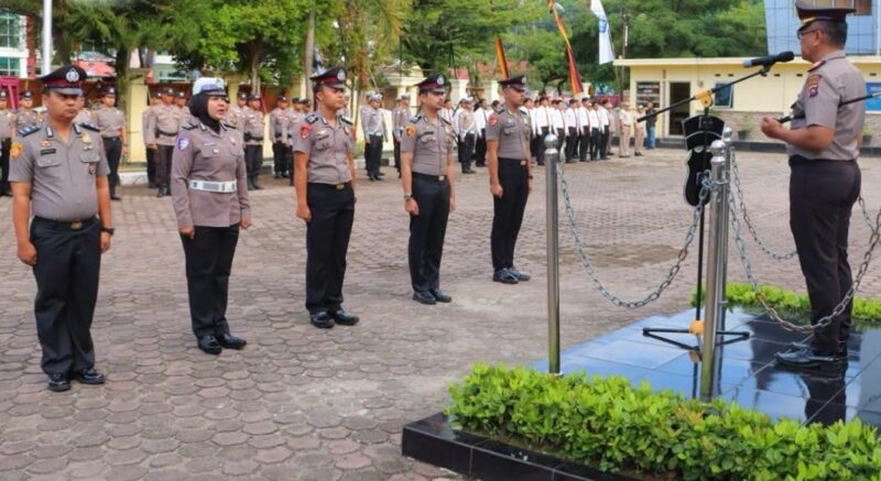 Kapolres Pesisir Selatan Pimpin Korps Raport Kenaikan Pangkat Personel