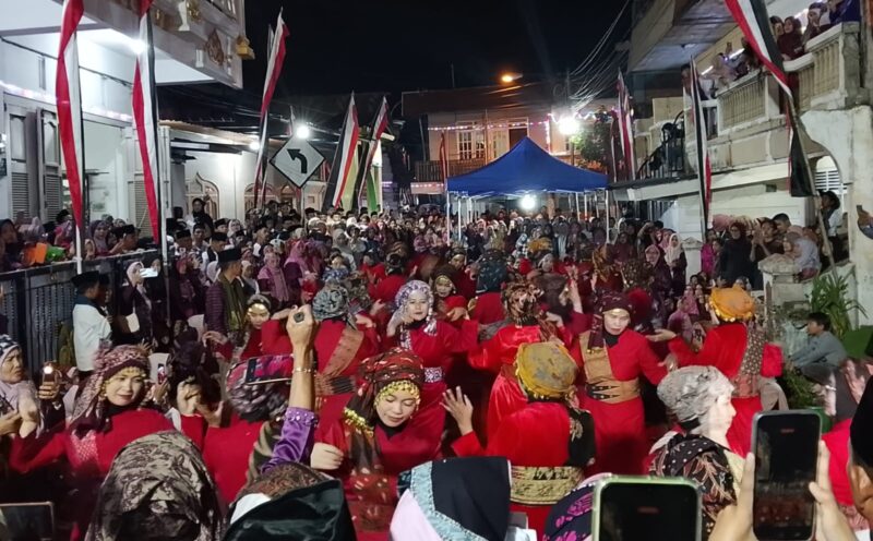 Kenduri Sko Rio Jayo Satukan Adat dan Budaya